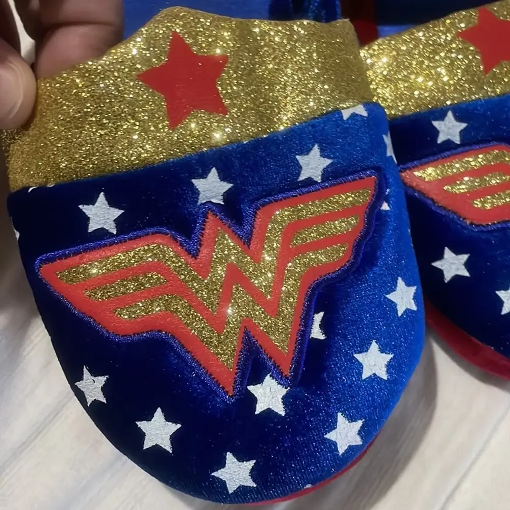 Wonder woman blue red  M 9/10 slip on elastic heels strap slipper nwot
